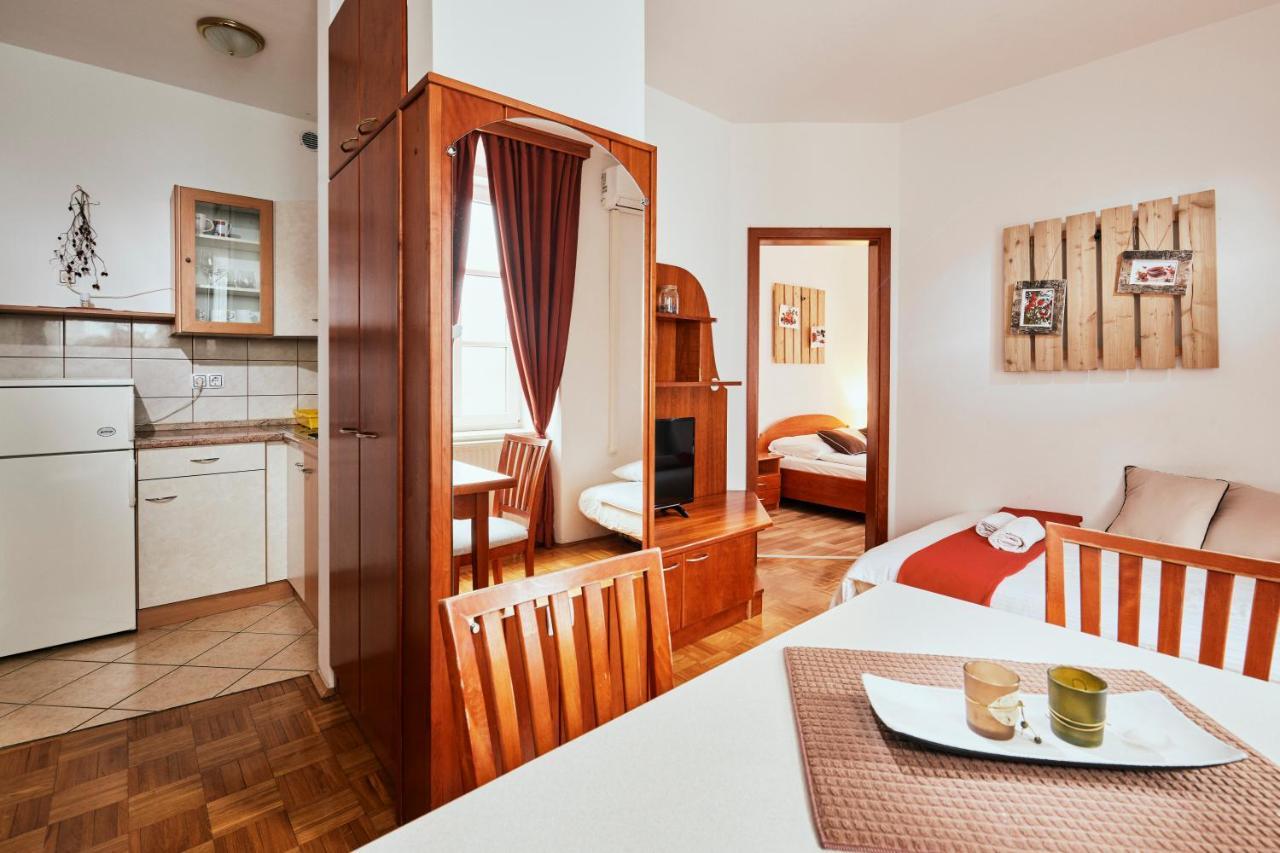 Rooms & Restaurant Ostarija دولينيسكي توبليتْسي المظهر الخارجي الصورة