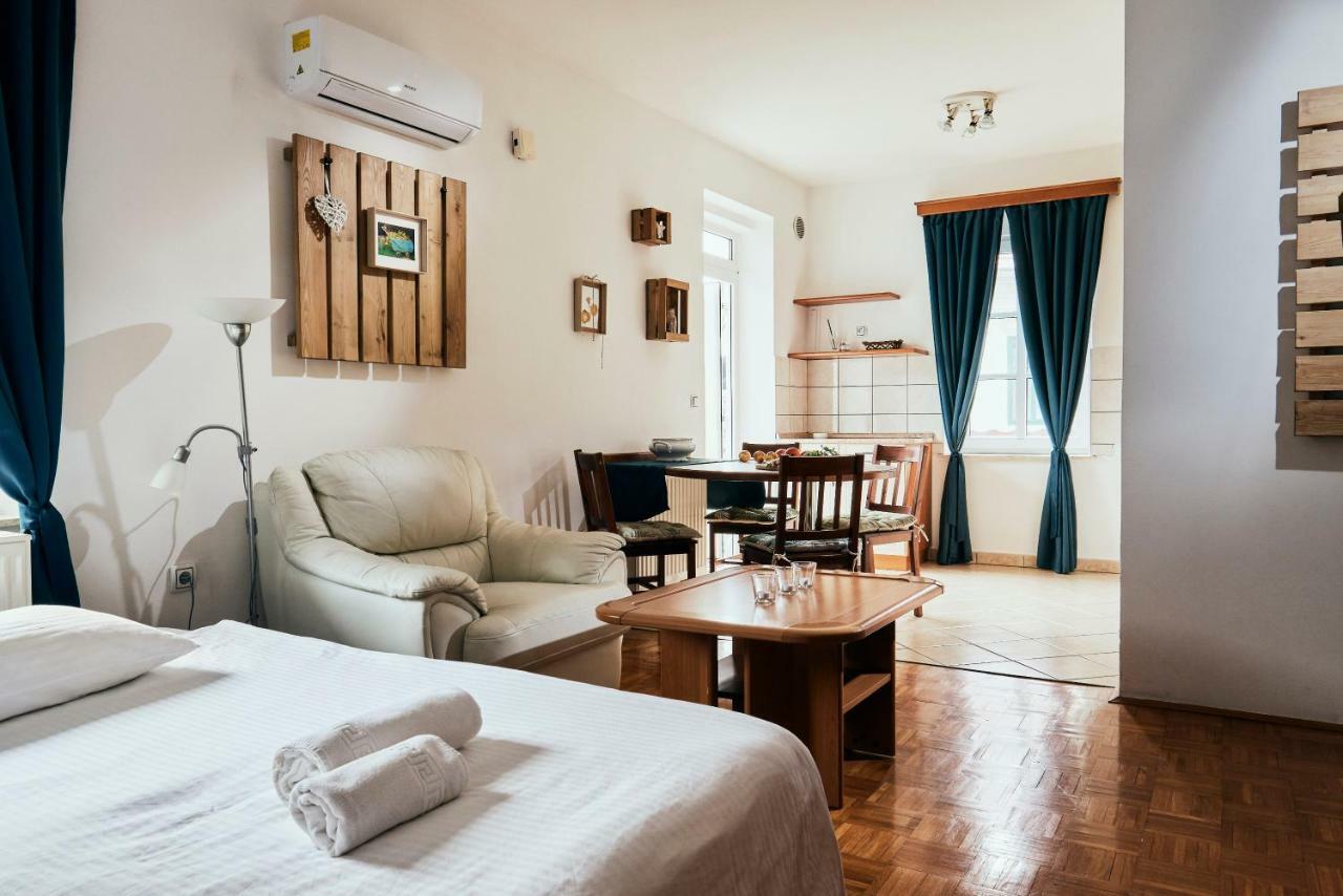 Rooms & Restaurant Ostarija دولينيسكي توبليتْسي المظهر الخارجي الصورة