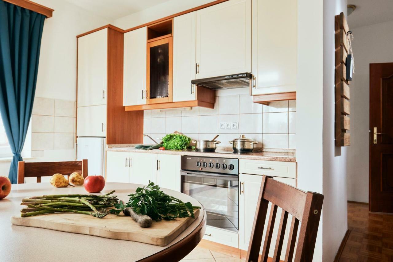 Rooms & Restaurant Ostarija دولينيسكي توبليتْسي المظهر الخارجي الصورة